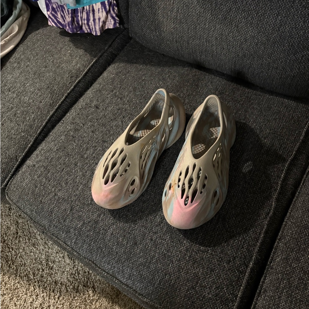 Yeezy Foam Runners MX Sand Gray